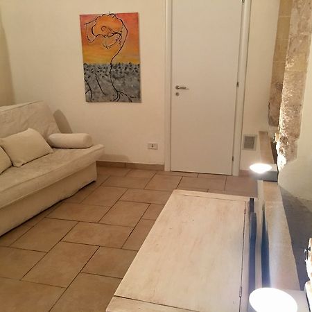 Hotel Palazzo Saraceno Taranto Esterno foto